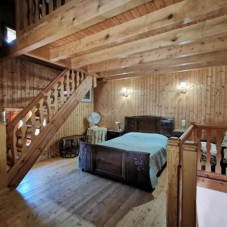 別荘 Authentique Pour 2-3 Pers. Avec Cour, Terrain Et Peche, A Proximite De Brioude Et Blesle - Fr-1-582-353 *